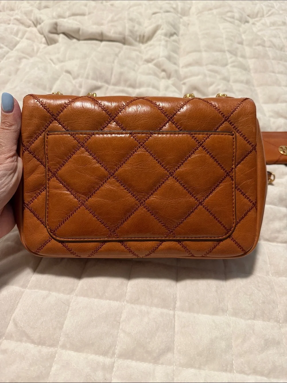 Tory Burch Quilted Leather Shoulder Bag in Cognac